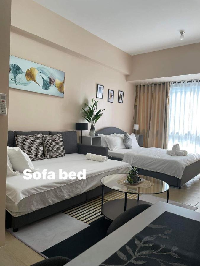 Studio Condo Building 81 Newport Boulevard Манила Екстериор снимка